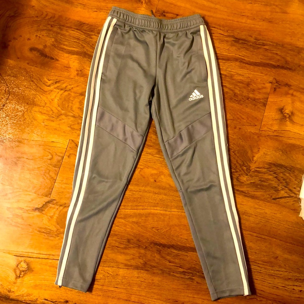 Girl’s Adidas jogger